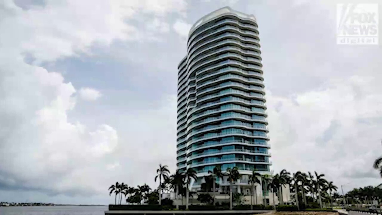 Troy Dean Home CEO Troy Ippolito and Compass founding agent Steve Hall talk about the likelihood of Elon Musk purchasing a property near Mar-a-Lago, or the tech innovation hub of Miami.