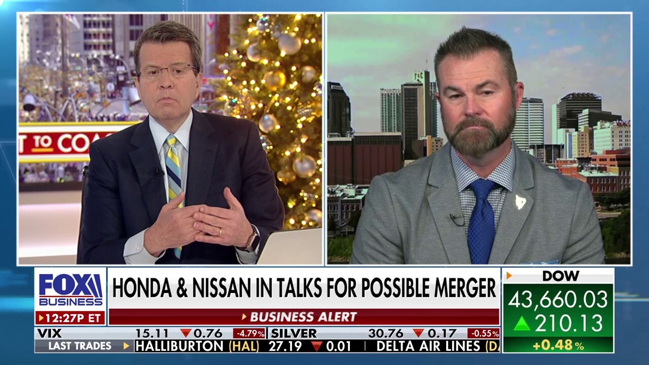 Auto expert Mike Caudill joins 'Cavuto: Coast to Coast' to discuss the likelihood of a merger between Honda and Nissan and how it could impact the brands.